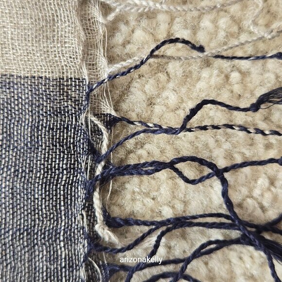 NWOT Linen Scarf Navy Blue Tan - Picture 4 of 6